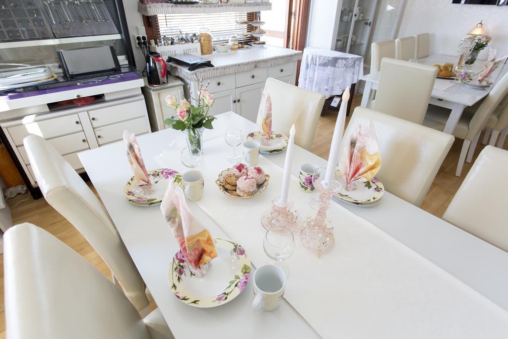 Gaellivare Bed & Breakfast Esterno foto